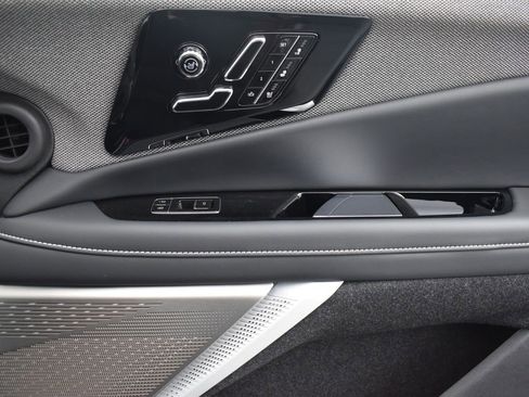 New 2026 Cadillac Optiq Sport 2 image 33