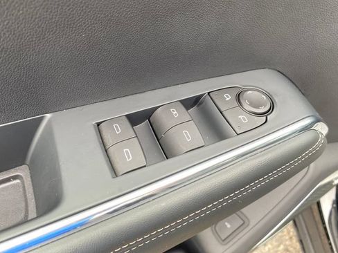 Certified 2024 GMC Acadia Elevation w/ Luxury Package FWD image 17