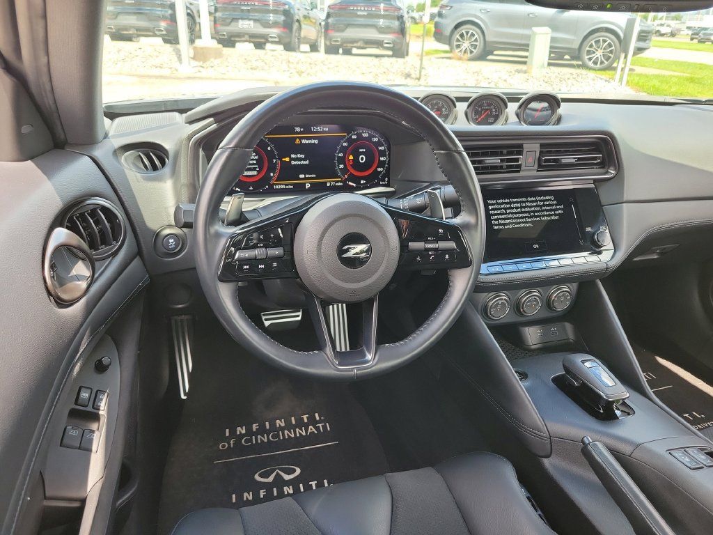 Used 2025 Nissan Z Performance w/ Floor Mat Package RWD image 12