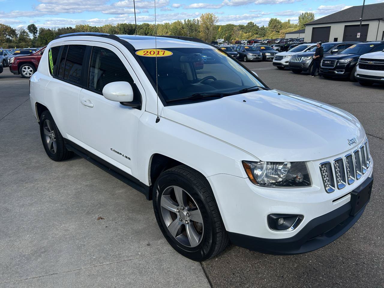 Used 2017 Jeep Compass High Altitude AWD/4WD image 3
