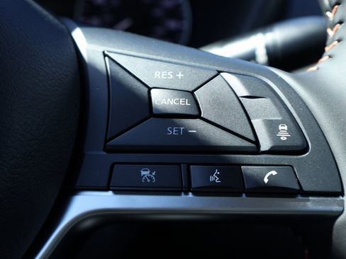 New 2025 Nissan Sentra SR image 11