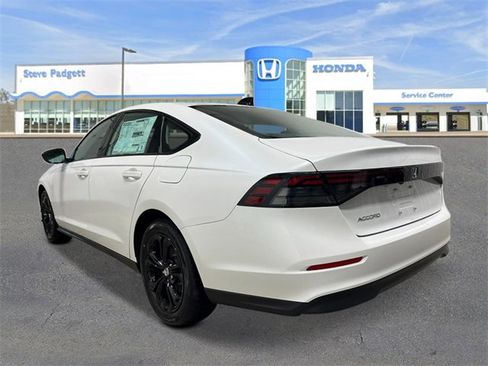 New 2025 Honda Accord SE image 4