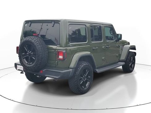 Used 2021 Jeep Wrangler Unlimited Sahara AWD/4WD image 4