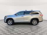 Used 2015 Toyota Highlander Plus image 4
