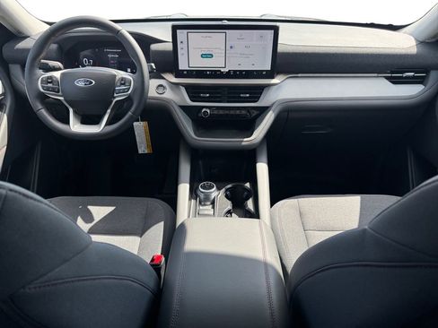 New 2026 Ford Explorer Active RWD image 12