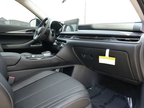 Certified 2026 INFINITI QX60 Luxe w/ Cargo Package FWD image 22