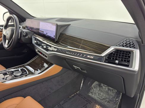 Used 2024 BMW X5 xDrive50e w/ Parking Assistance Package image 15