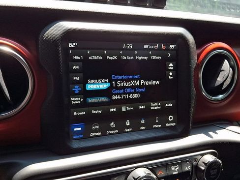 Used 2023 Jeep Wrangler Unlimited Rubicon w/ LED Lighting Group AWD/4WD image 17