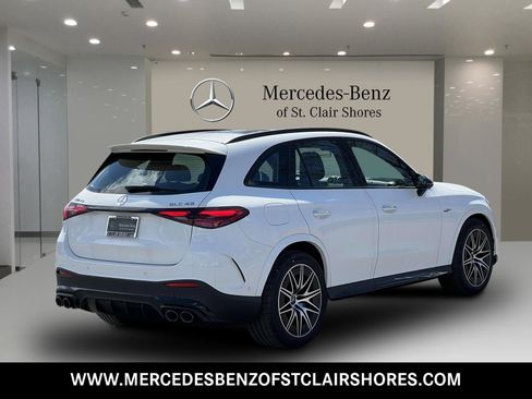 New 2025 Mercedes-Benz GLC 43 AMG 4MATIC image 5