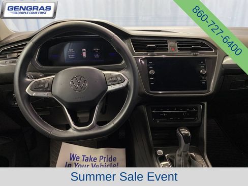 Used 2023 Volkswagen Tiguan SE AWD/4WD image 30