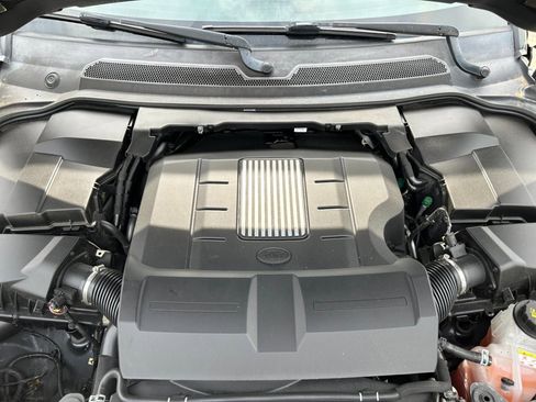 Used 2016 Land Rover LR4 HSE LUX image 37