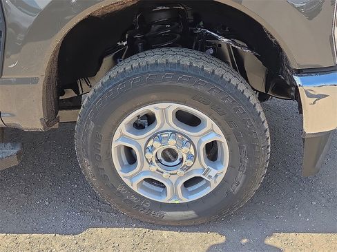 New 2026 Ford F250 XLT w/ XLT Premium Package image 7