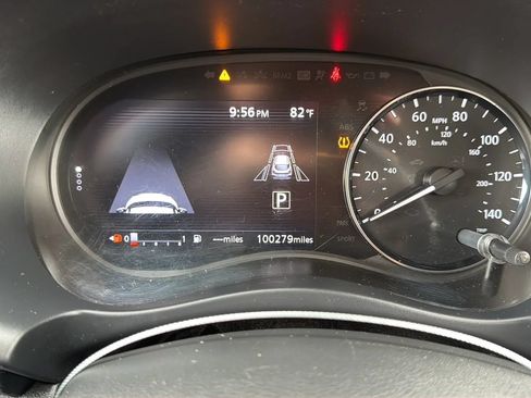 Used 2021 Nissan Kicks SV FWD image 16