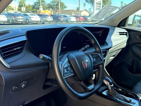 Used 2024 Buick Encore GX Sport Touring image 13