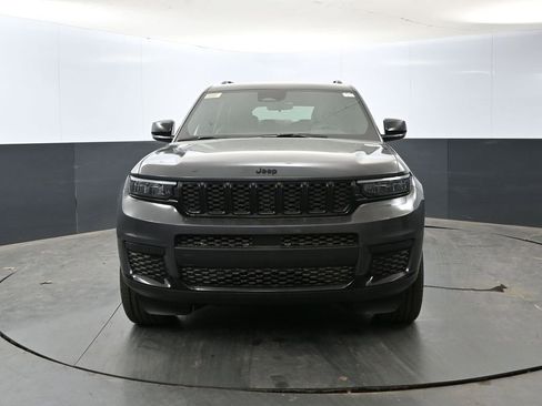 New 2025 Jeep Grand Cherokee L Altitude image 7