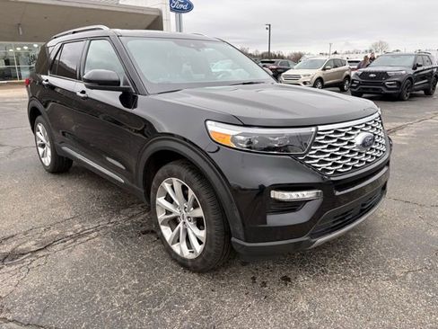Used 2023 Ford Explorer Platinum w/ Technology Package image 9