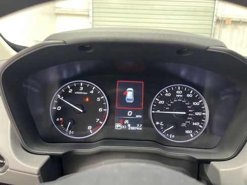 Used 2024 Subaru Crosstrek 2.0i Premium image 22