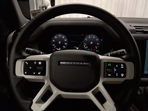 Certified 2025 Land Rover Defender 110 S image 21