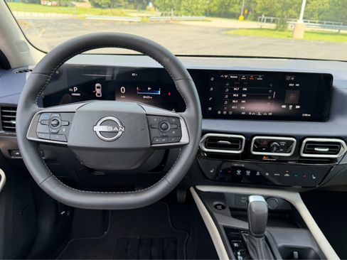 Used 2026 Nissan Sentra SL w/ Floor Mat Package FWD image 16