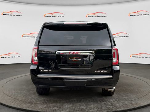 Used 2017 GMC Yukon Denali w/ Open Road Package AWD/4WD image 9