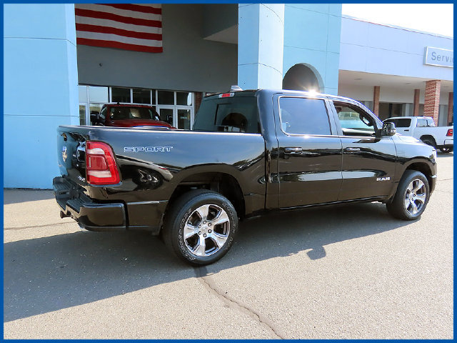 Used 2023 RAM 1500 Laramie AWD/4WD image 7