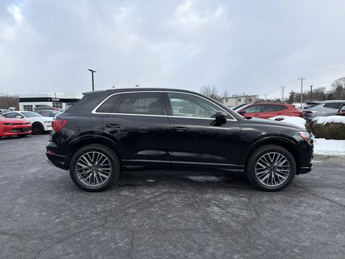 Used 2022 Audi Q3 2.0T Premium image 4