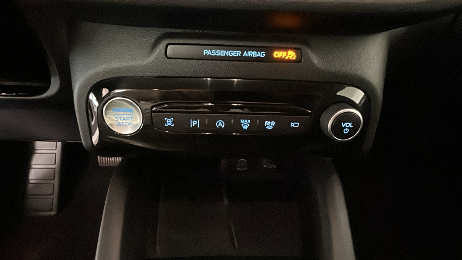 Used 2024 Ford Escape Platinum AWD/4WD image 26