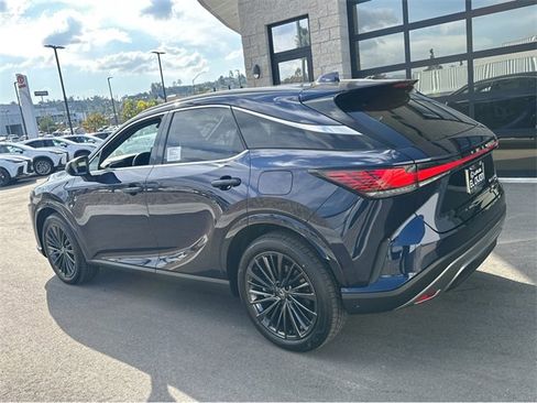 New 2026 Lexus RX 450h AWD image 4