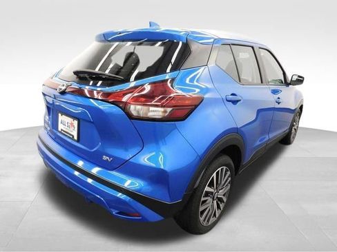 Used 2024 Nissan Kicks SV image 11
