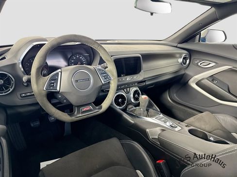 Used 2023 Chevrolet Camaro SS RWD image 27