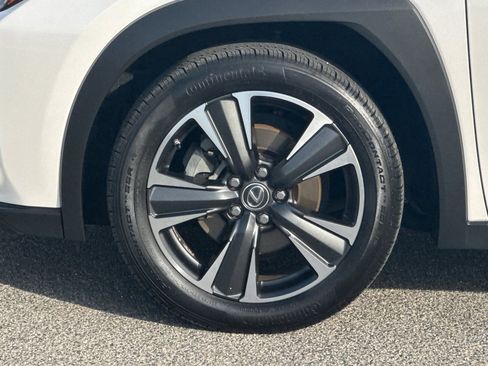 Used 2019 Lexus UX 200 image 24