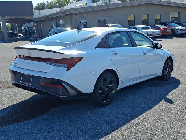 Certified 2026 Hyundai Elantra SEL Sport FWD image 5