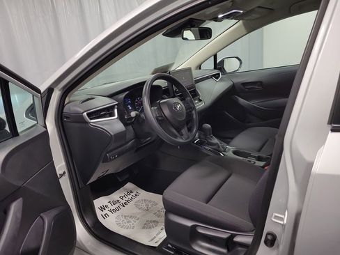 Used 2024 Toyota Corolla LE image 12