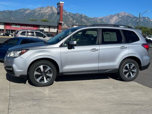 Used 2018 Subaru Forester 2.5i Premium AWD/4WD image 9