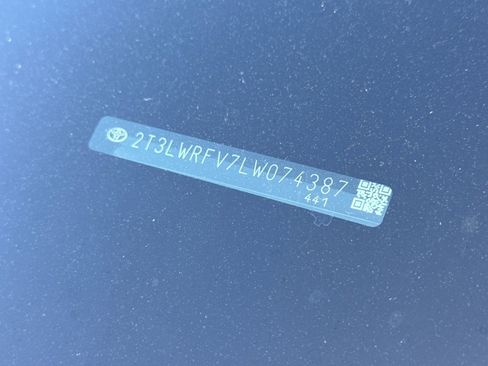 Certified 2020 Toyota RAV4 LE w/ Carpet Mat Package image 8