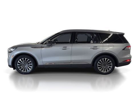 Used 2020 Lincoln Aviator Reserve w/ Equipment Group 201A image 2