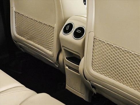 Certified 2024 Mercedes-Benz GLB 250 4MATIC image 19