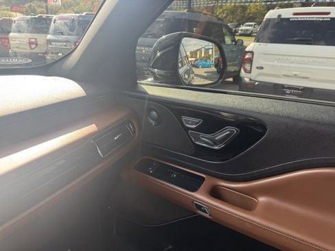 Used 2022 Lincoln Aviator Reserve w/ Elements Package Plus image 26