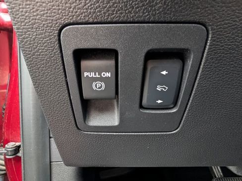 Used 2018 Ford F150 XLT w/ Equipment Group 302A Luxury AWD/4WD image 21