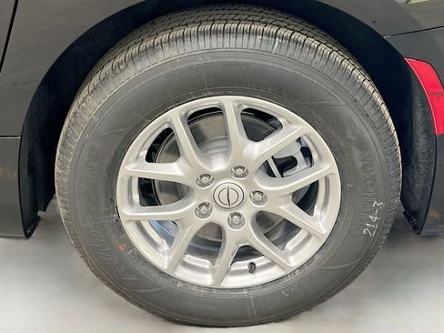 New 2026 Chrysler Pacifica Select image 36