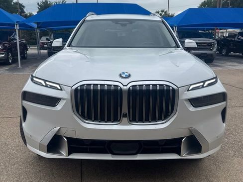 Used 2024 BMW X7 xDrive40i AWD/4WD image 2
