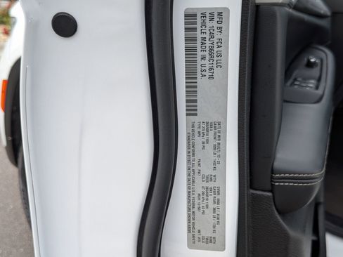 Used 2024 Jeep Grand Cherokee Limited 4xe AWD/4WD image 42