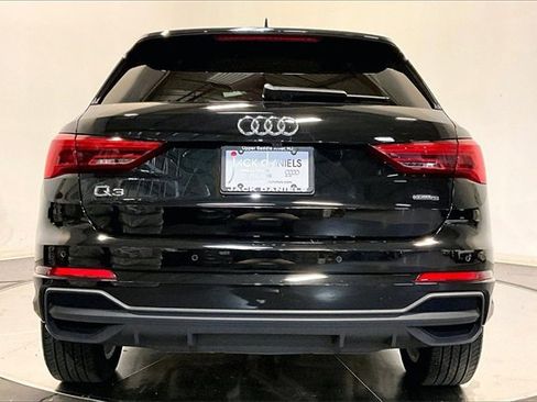 Used 2024 Audi Q3 2.0T Premium Plus image 4