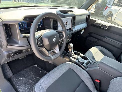 New 2025 Ford Bronco 4-Door image 8