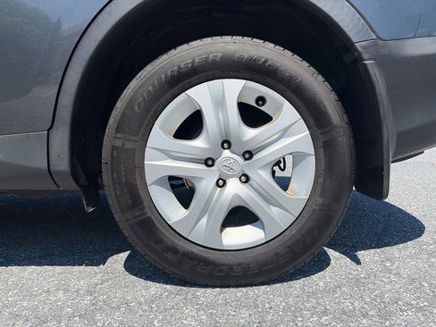 Used 2015 Toyota RAV4 LE AWD/4WD image 31