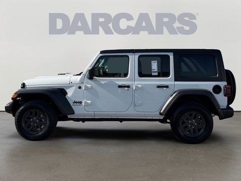 Used 2024 Jeep Wrangler Unlimited Sport AWD/4WD image 4