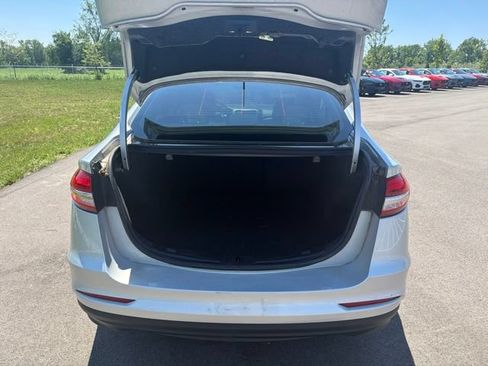 Used 2019 Ford Fusion S FWD image 9