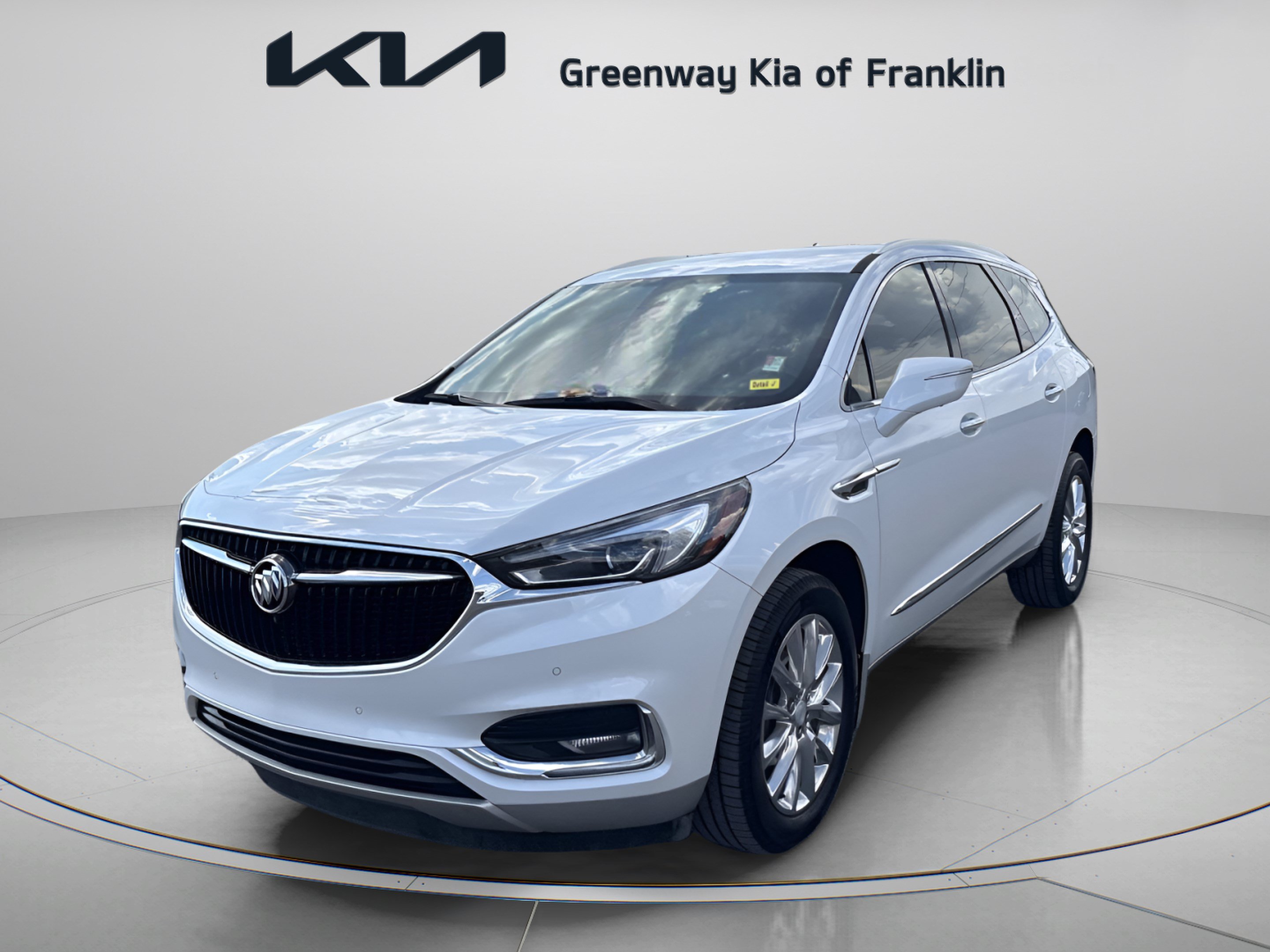 Used 2018 Buick Enclave Premium FWD image 3