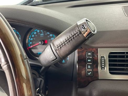Used 2007 GMC Sierra 1500 Denali AWD/4WD image 9