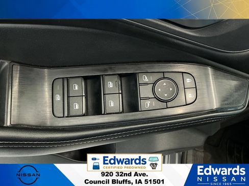 Used 2024 Nissan Rogue SV AWD/4WD image 22
